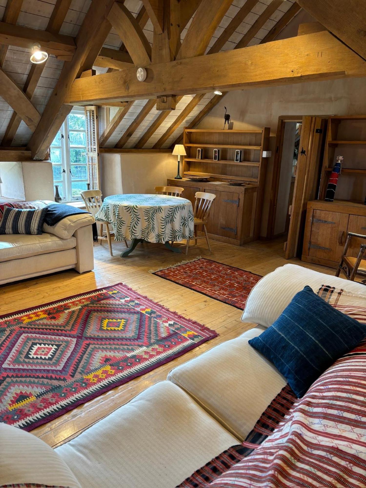 The Oak Room, Oxfordshire Weston-on-the-Green ภายนอก รูปภาพ